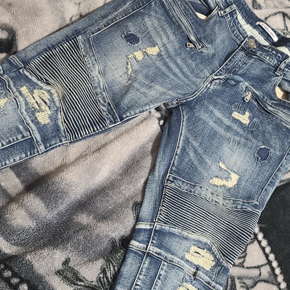 Jeans - Picture 2 of 3